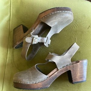 Lotta From Stockholm Swedish Clogs Olive Green Dark Wood Size 9 Highwood T-bar